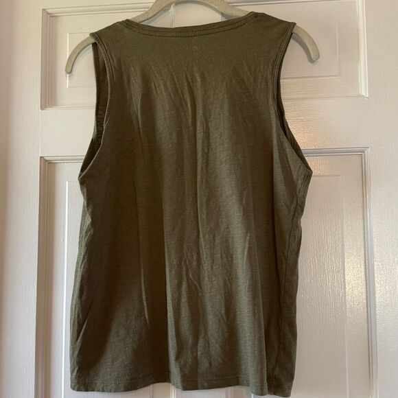 MAX STUDIO 100% PIMA COTTON SLEEVELESS V-NECK TEE SHIRT ARMY OLIVE GREEN SIZE L - Picture 4 of 4